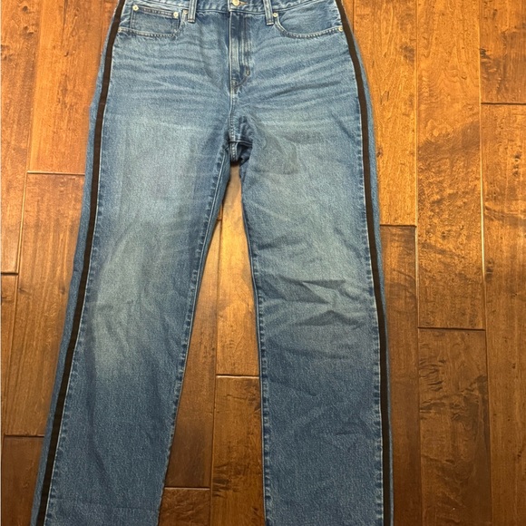 Blue jeans with brown suede detailing - Picture 2 of 3